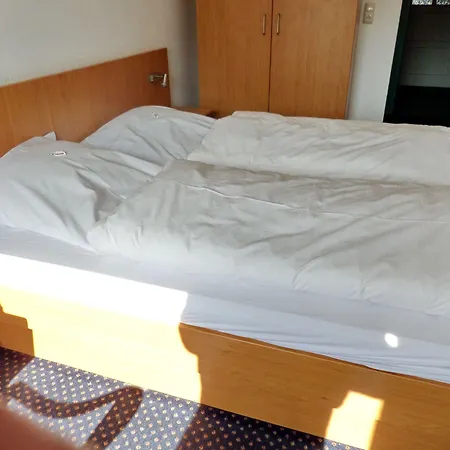 Отель Sehnder Hof Зенде